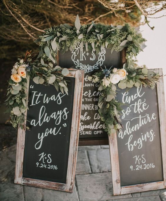 Décoration mariage rustique avec signes, tableau ardoise avec expression anglaise